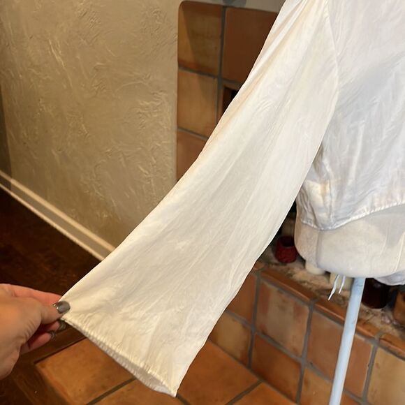 ZARA White Fillsens Crop 1/2 Button-Up Henley, M! - Picture 5 of 9